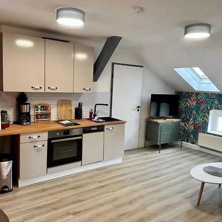 Apartment Zum Bunten Schmetterling Inkl. Parkplatz Erfurt Bagian luar foto